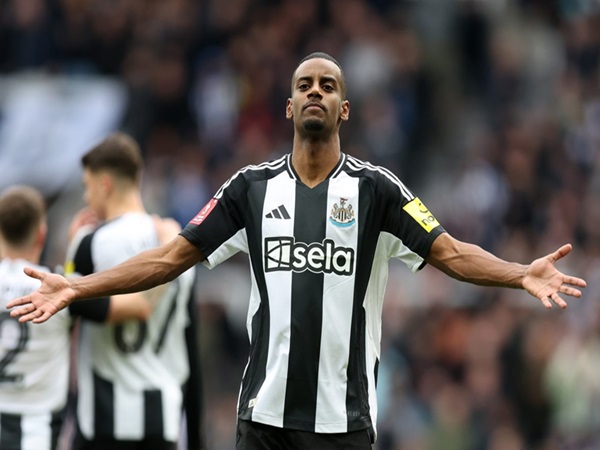 Barcelona Memang Telah Lama Mengincar Alexander Isak